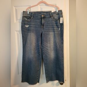 NWT Maurices Mid-rse Crop Jeans, 16W